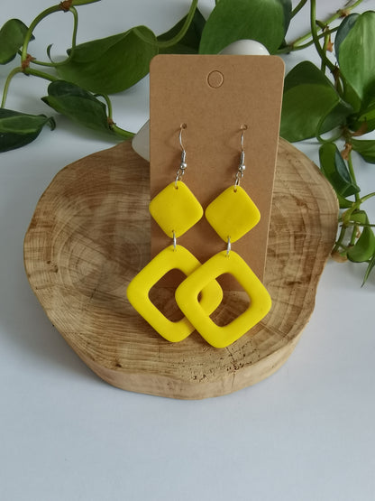 Boucles d'oreilles Créoles carré rétro - Jaune